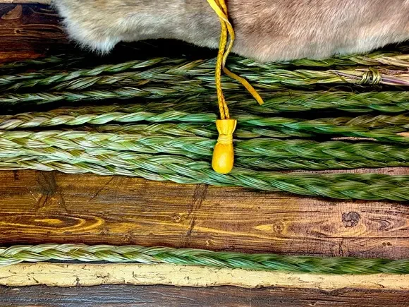 03/B – Small Northern Plains Traditional Sweet Grass Braid Bundle